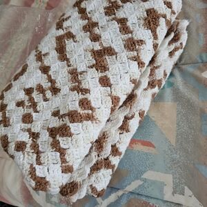 Queen/Full Bed Crocheted Blanket